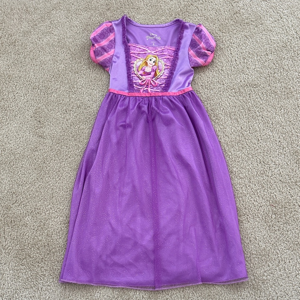 Disney girls Princess nightgown size 6